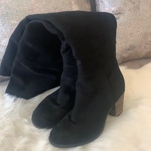 Wide leg boots